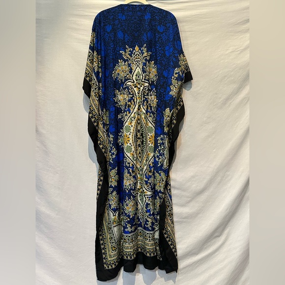 NWOT - Beautiful Kaftan with Ruching and Center Ribbon Tie - OS - Picture 3 of 5